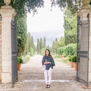 Meet your Posher, Cristina